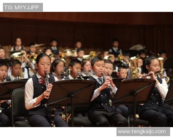 与足球明星共谱乐章体验激情与梦想的音乐之旅